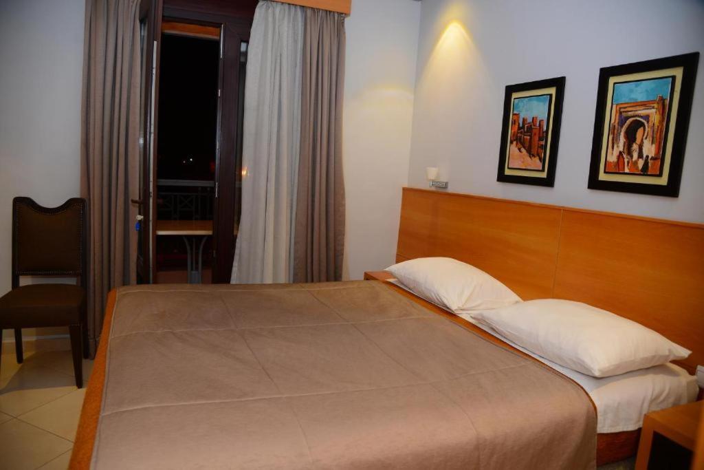 Hotel Al Amal Тизнит Экстерьер фото